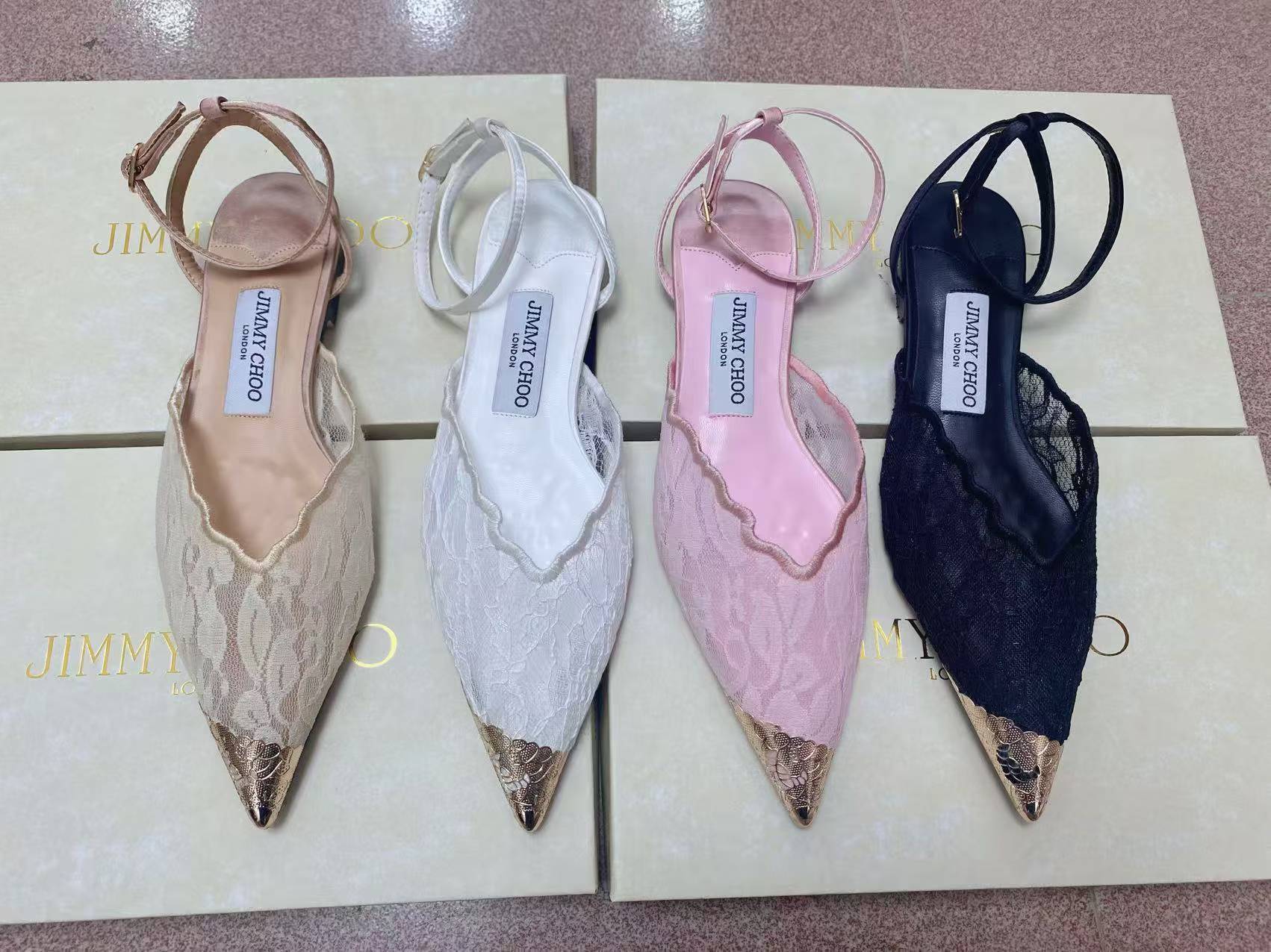High-heeled lace shoes