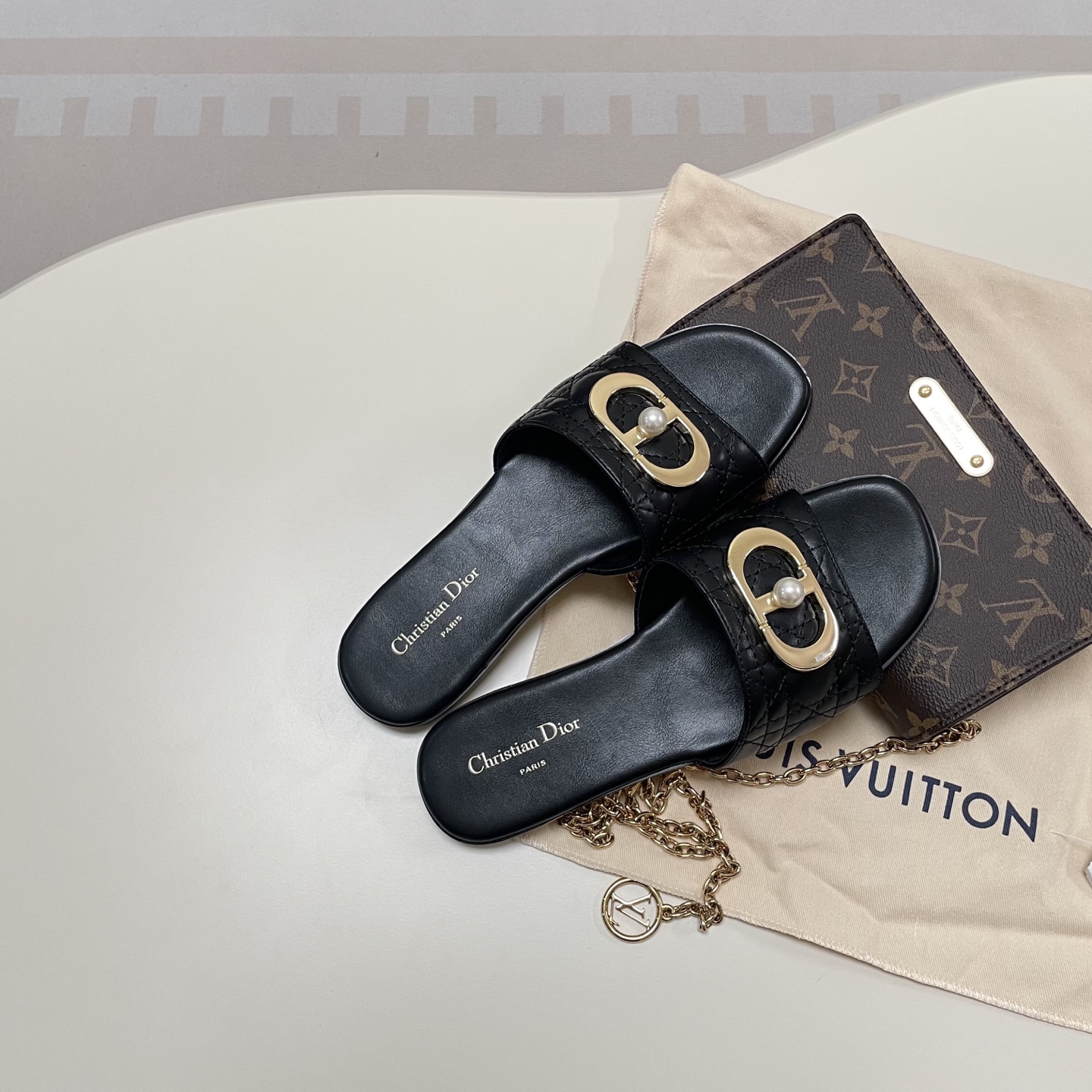 Pearl Embroidery Flat Sandals 35-42