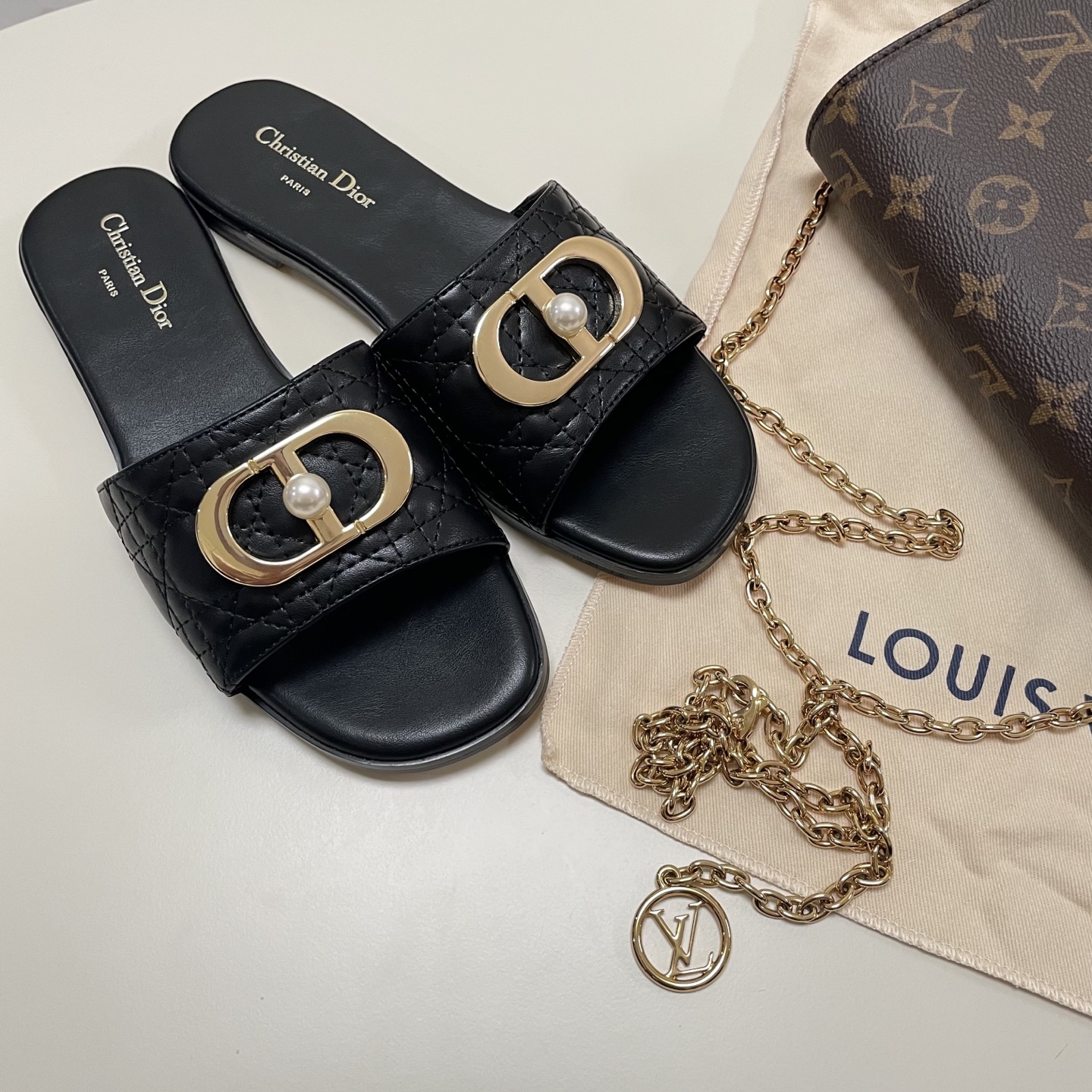 Pearl Embroidery Flat Sandals 35-42