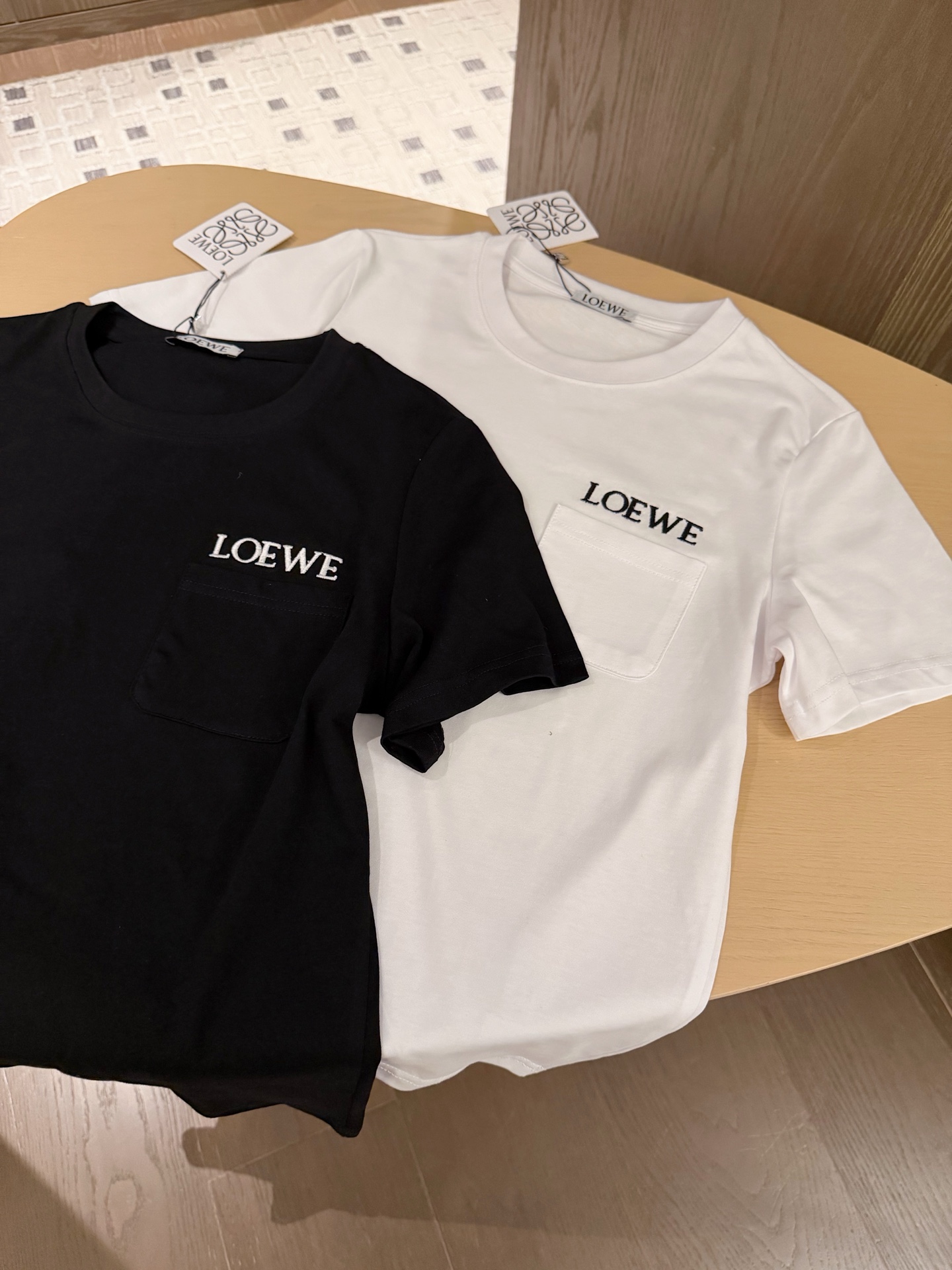 Pocket embroidered letter loose short-sleeved T-shirt + custom leather patch denim mini skirt