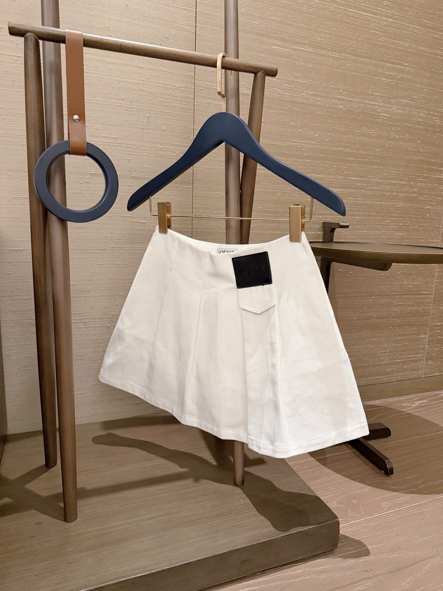 Pocket embroidered letter loose short-sleeved T-shirt + custom leather patch denim mini skirt