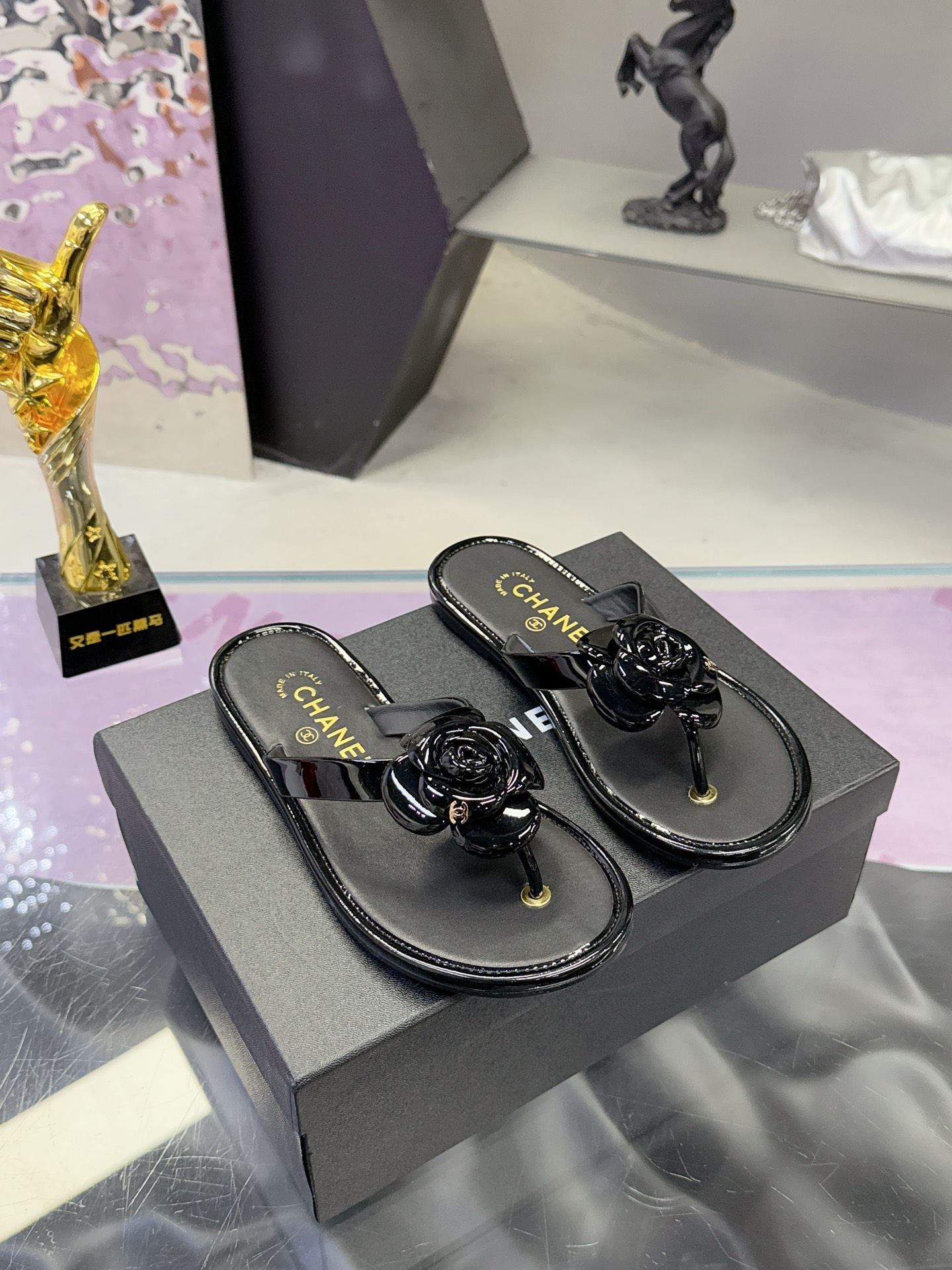 Camellia Flip-Flops 35-42