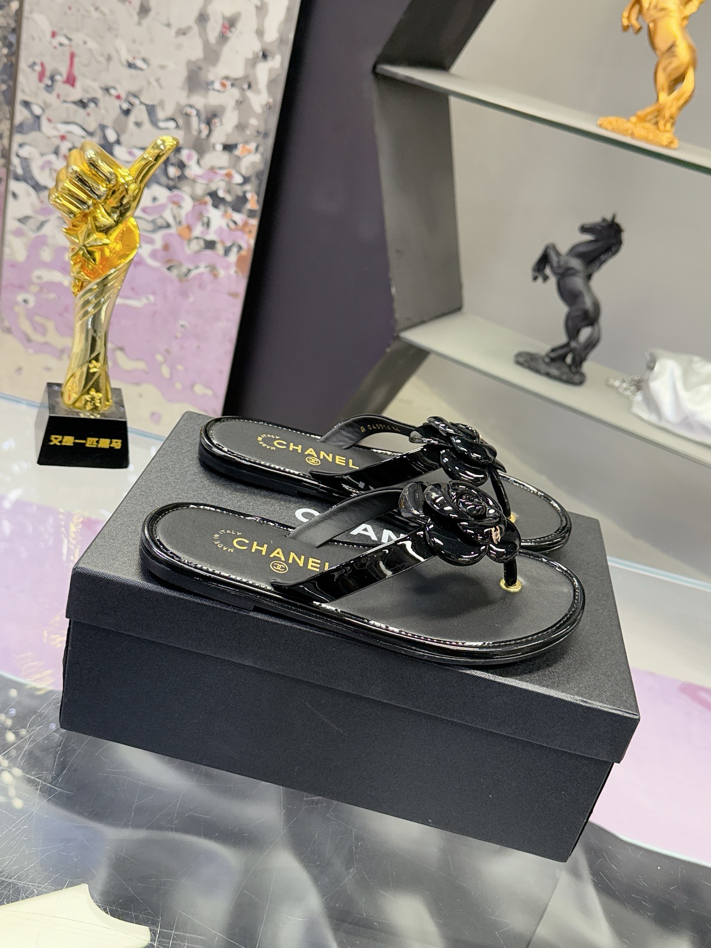 Camellia Flip-Flops 35-42 