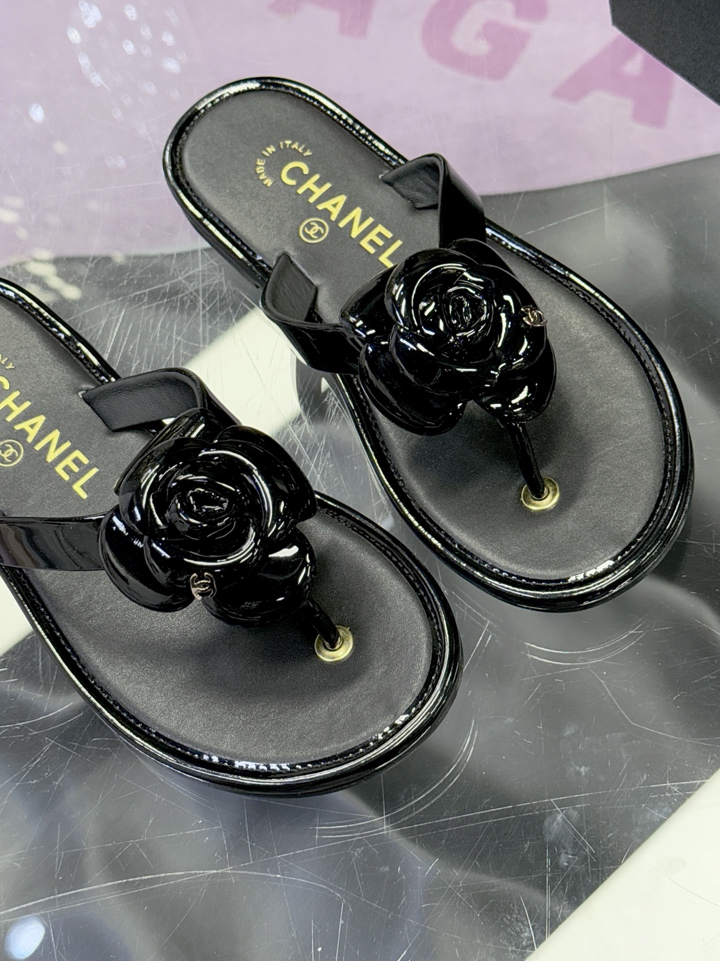 Camellia Flip-Flops 35-42 