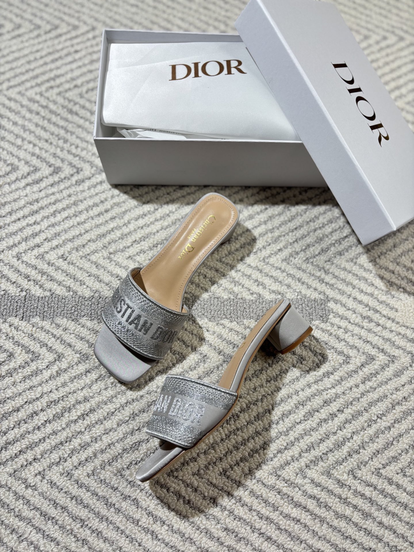 Chunky heeled sandals 35-41/4cm