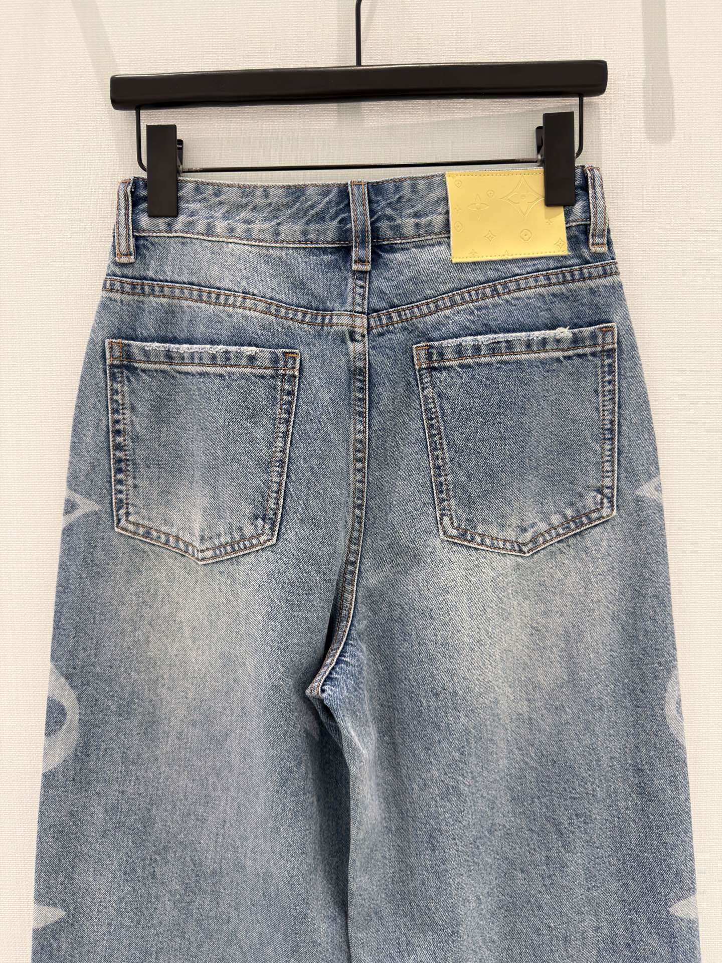 Printed diagonal button jeans SML