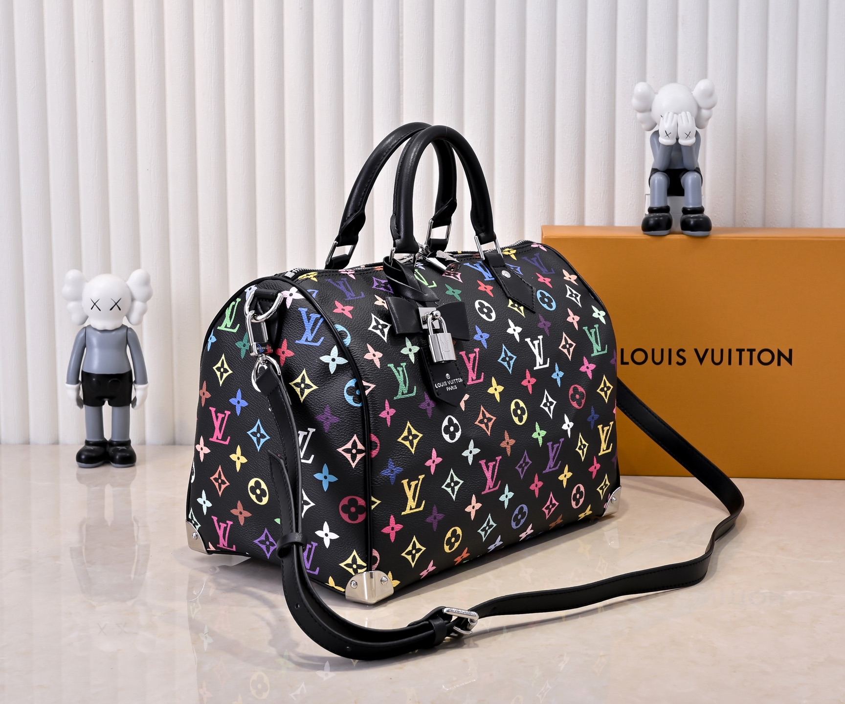 Black tricolor handbag 30cm