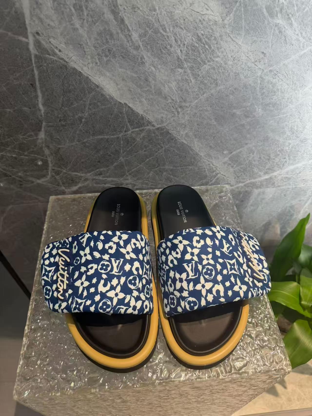 Bread Velcro Slippers 35-45