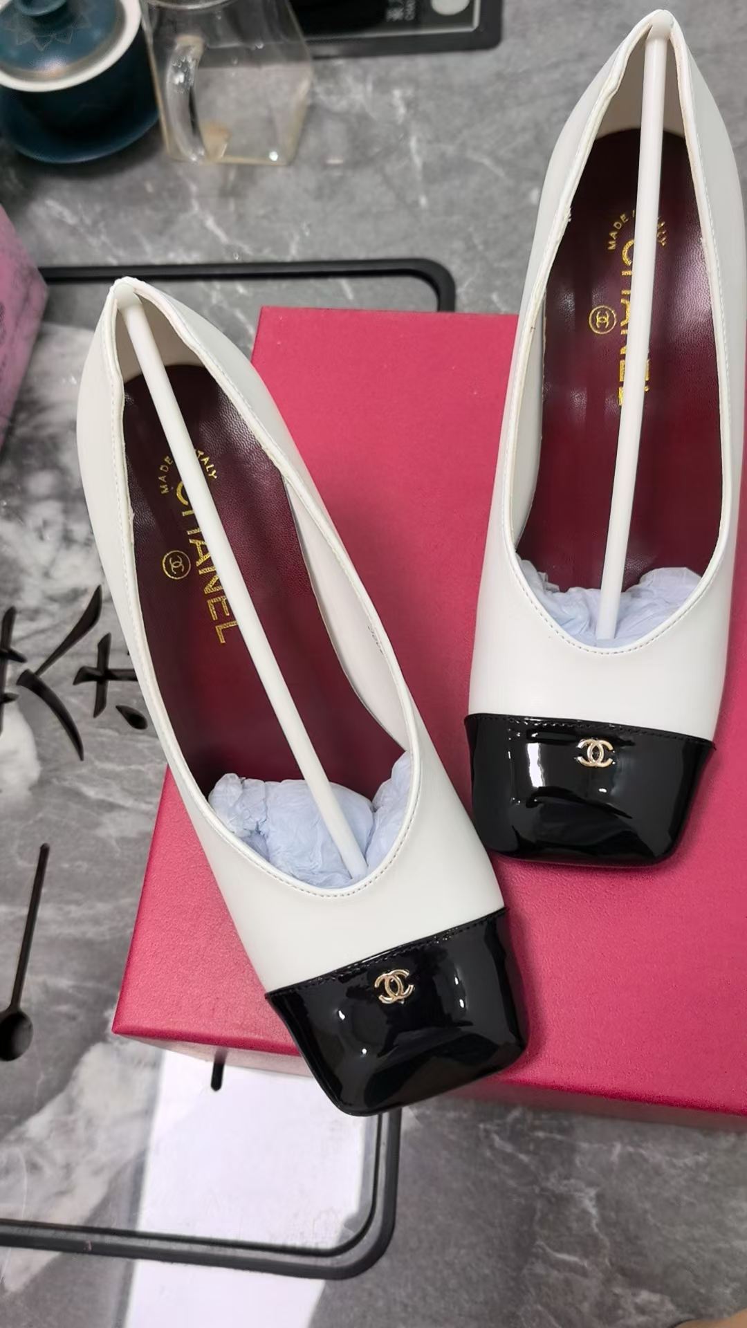 Square-toe flats 35-40