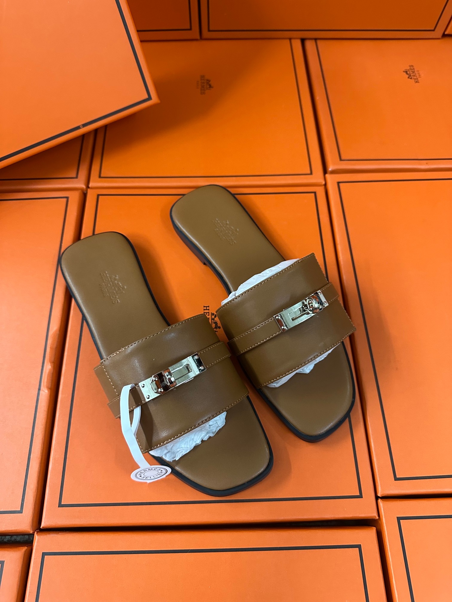 Silver buckle slippers 35-42