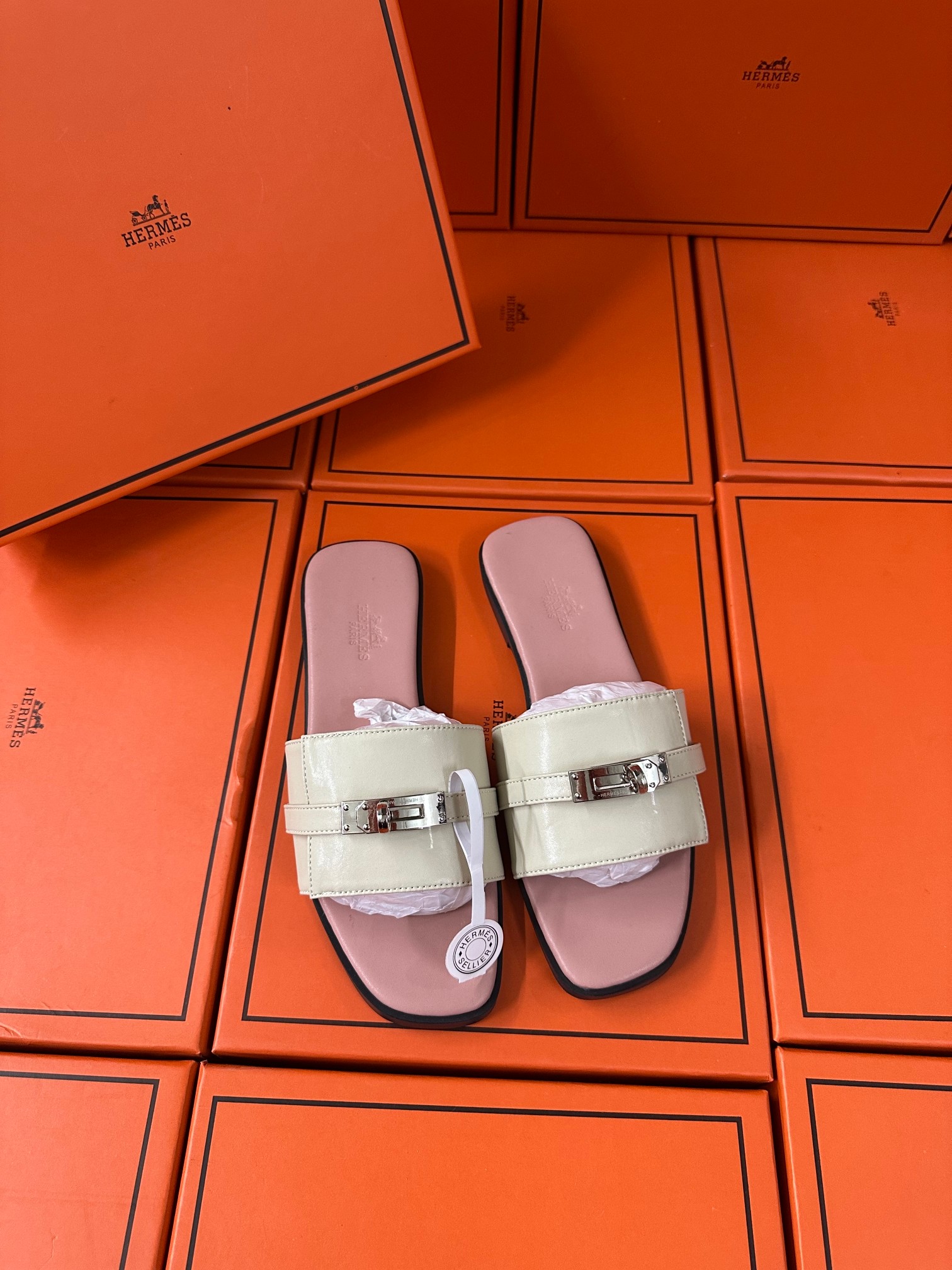 Silver buckle slippers 35-42