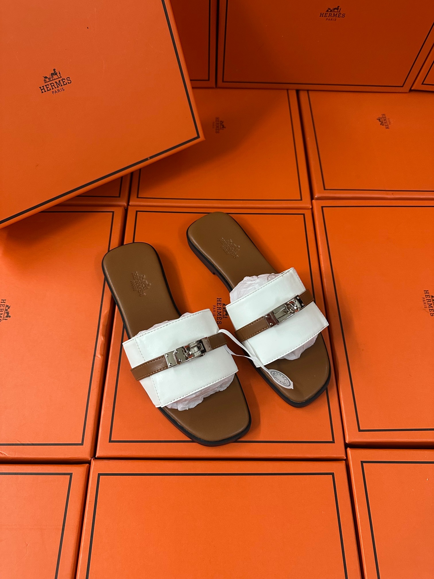 Silver buckle slippers 35-42