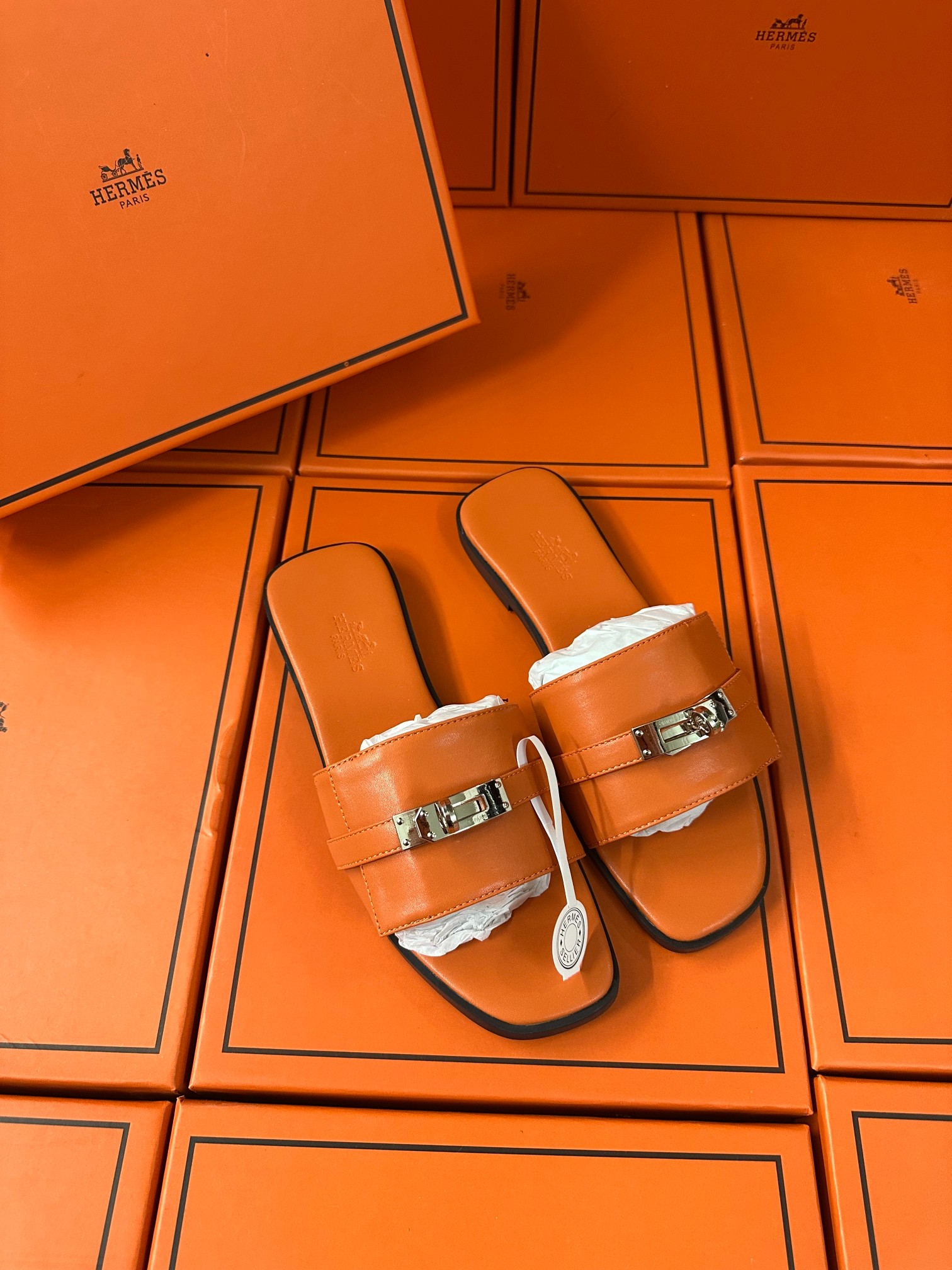 Silver buckle slippers 35-42