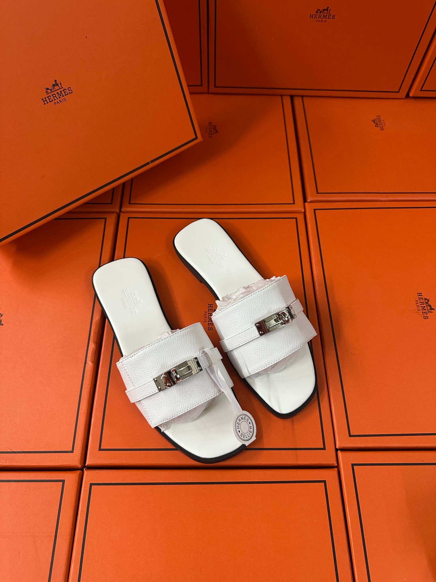 Silver buckle slippers 35-42