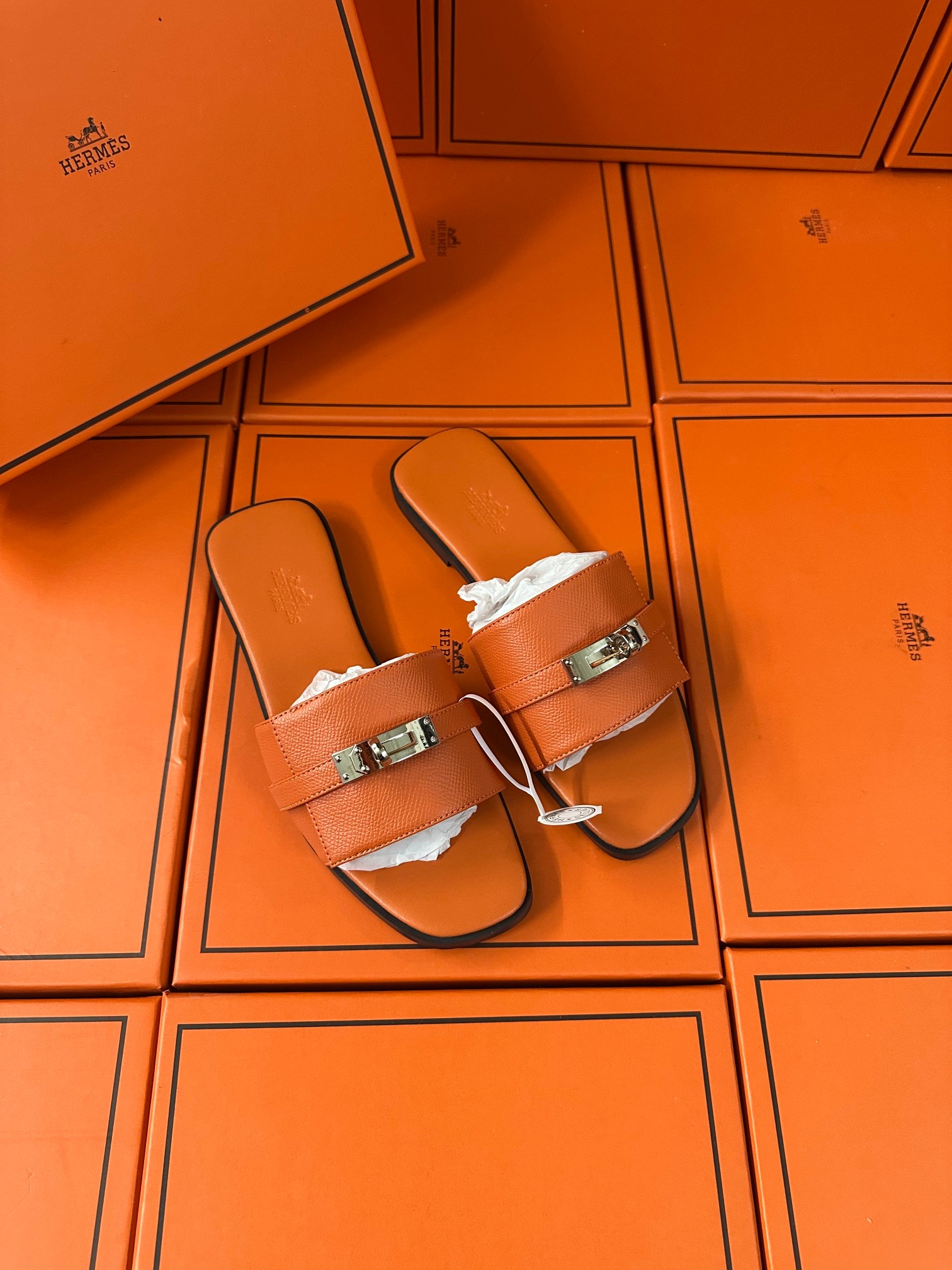 Silver buckle slippers 35-42