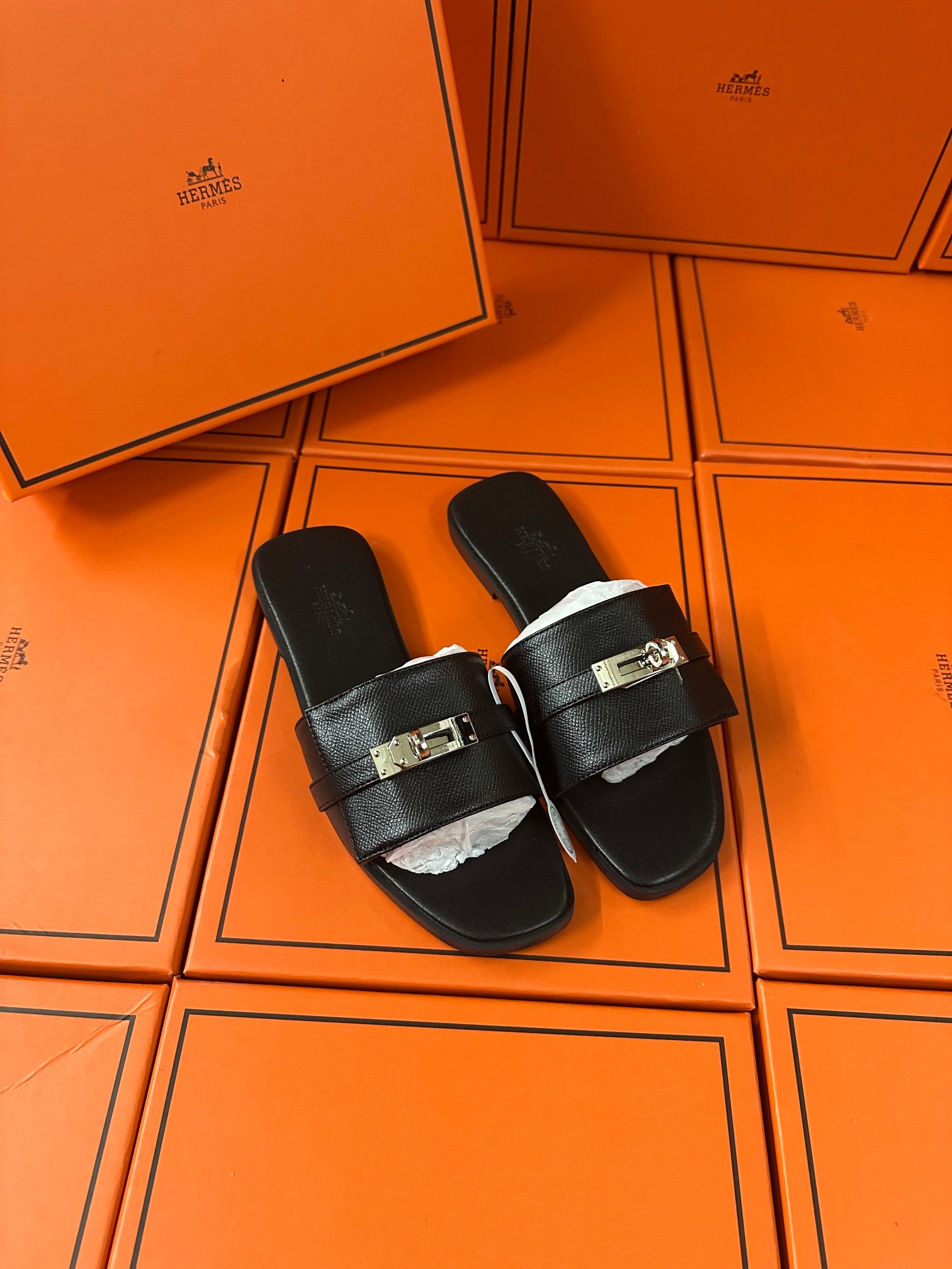 Silver buckle slippers 35-42