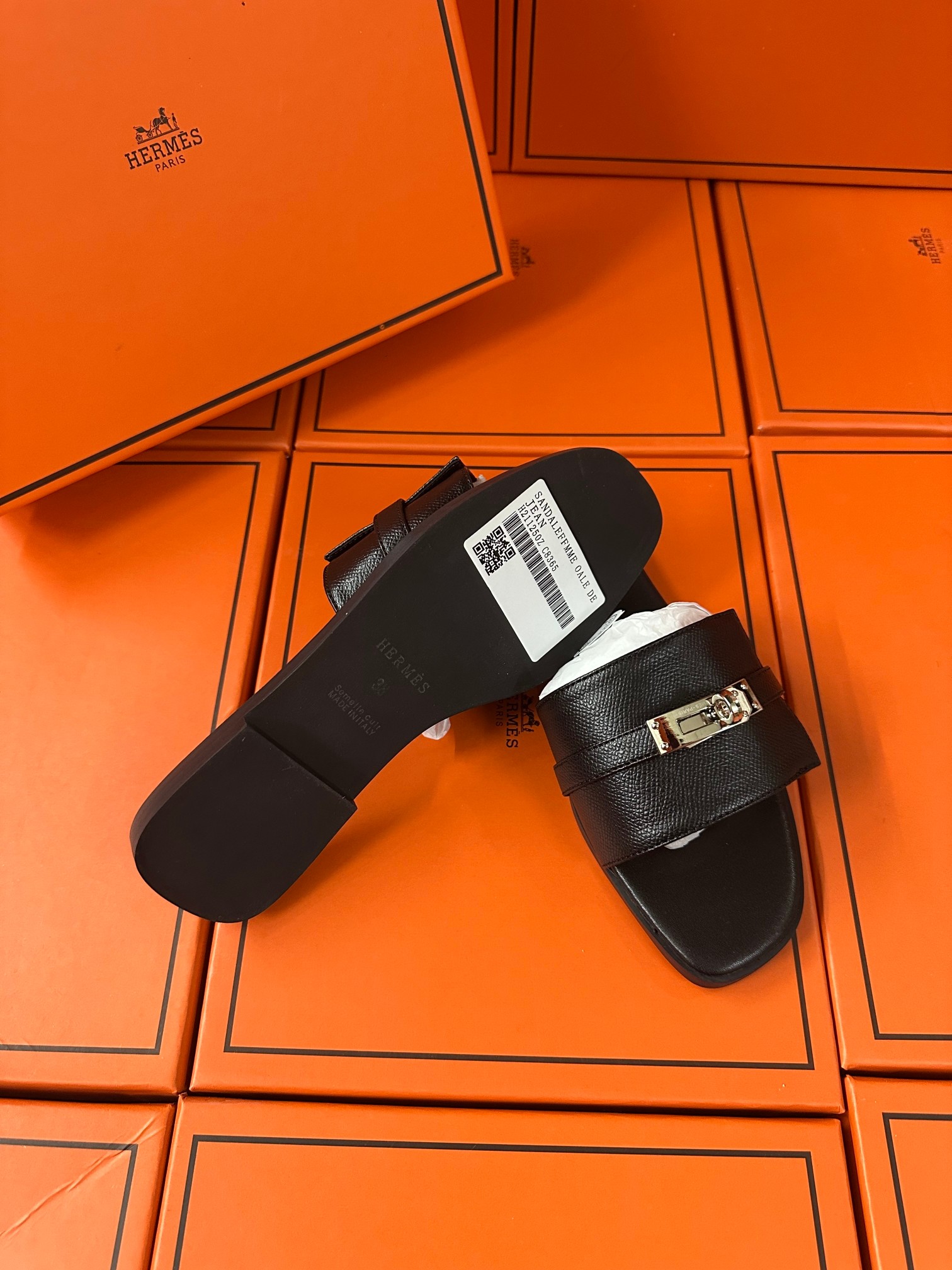 Silver buckle slippers 35-42