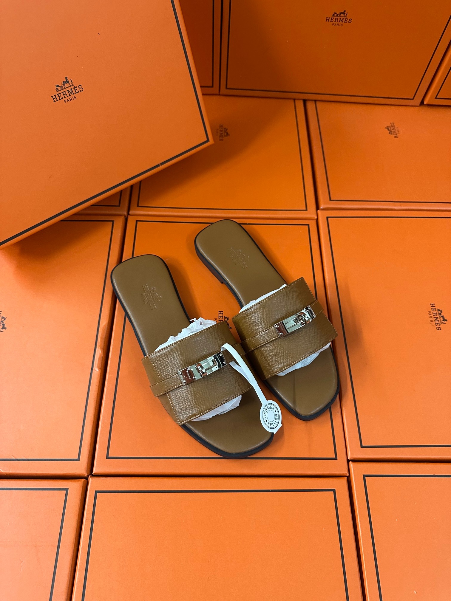 Silver buckle slippers 35-42