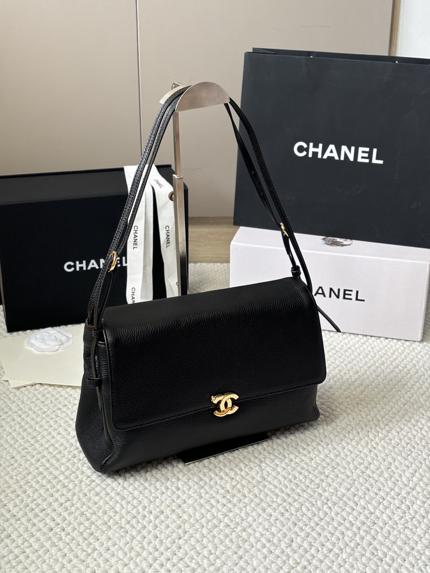 Leather and metal panelled convertible crossbody/backpack 32*20*10cm
