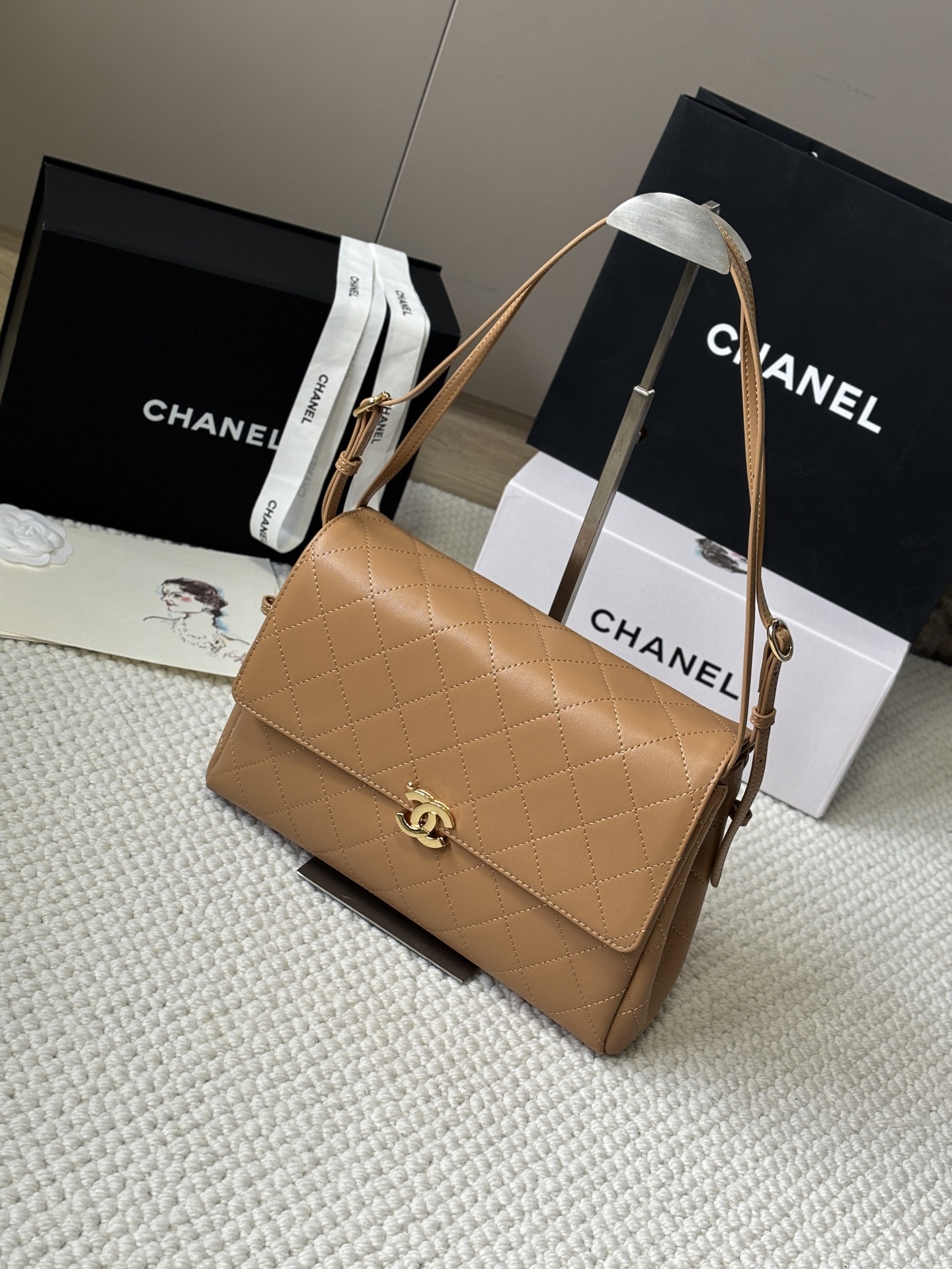 Leather and metal panelled convertible crossbody/backpack 32*20*10cm