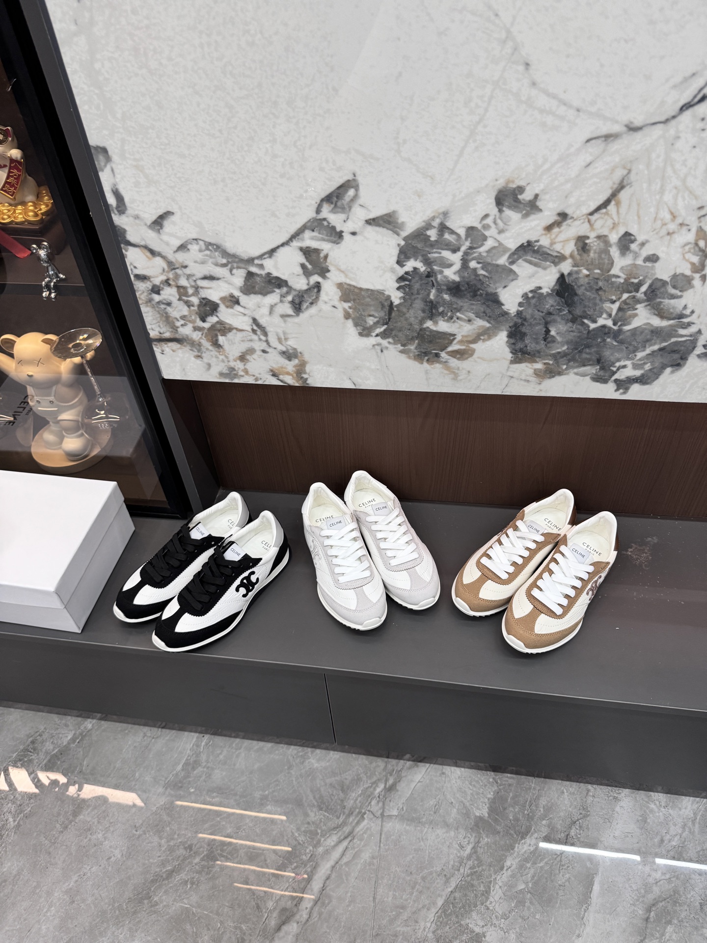 Lightweight casual and running sneakers 35-40