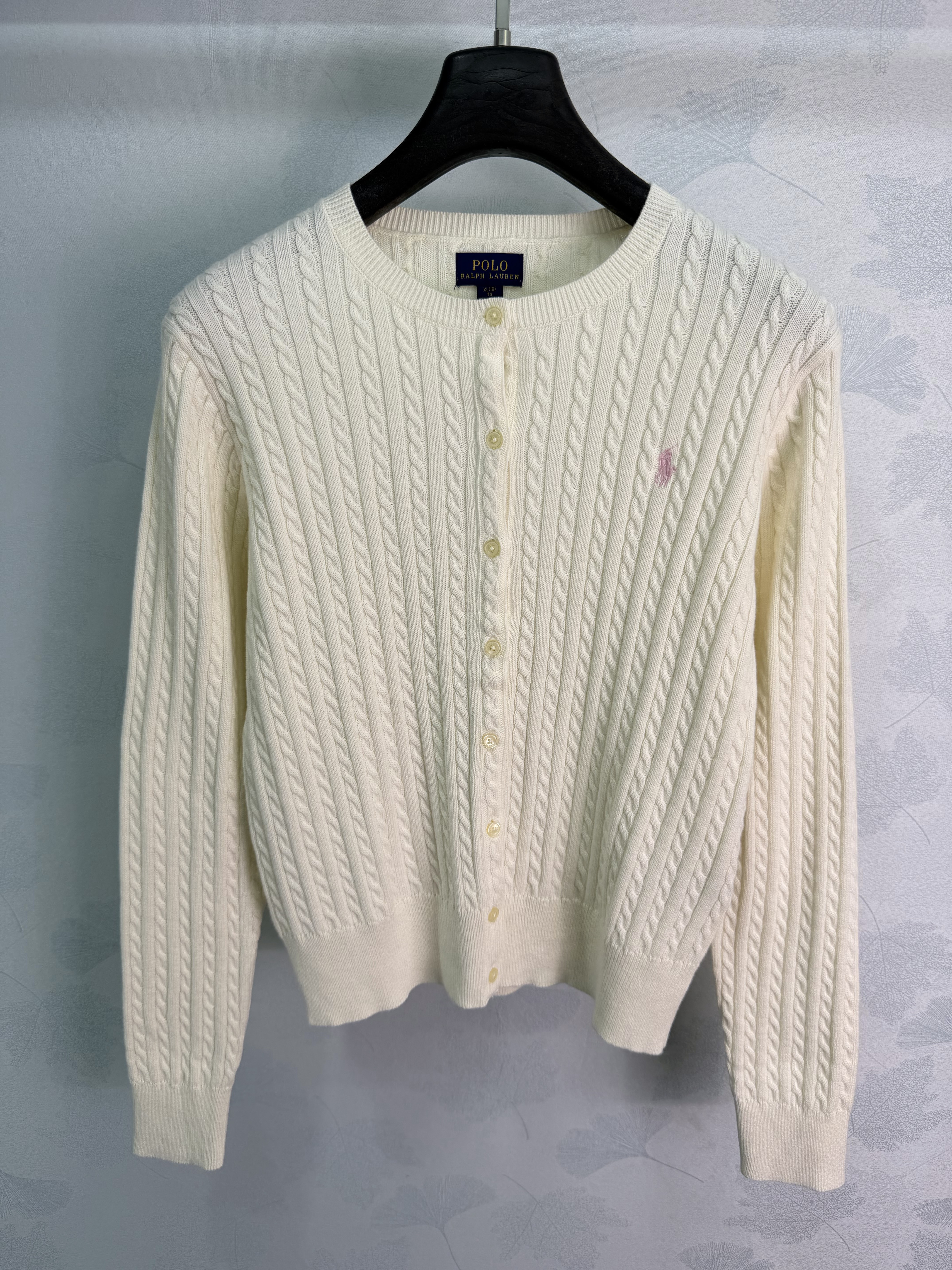 Knitted crew-neck long-sleeve cardigan