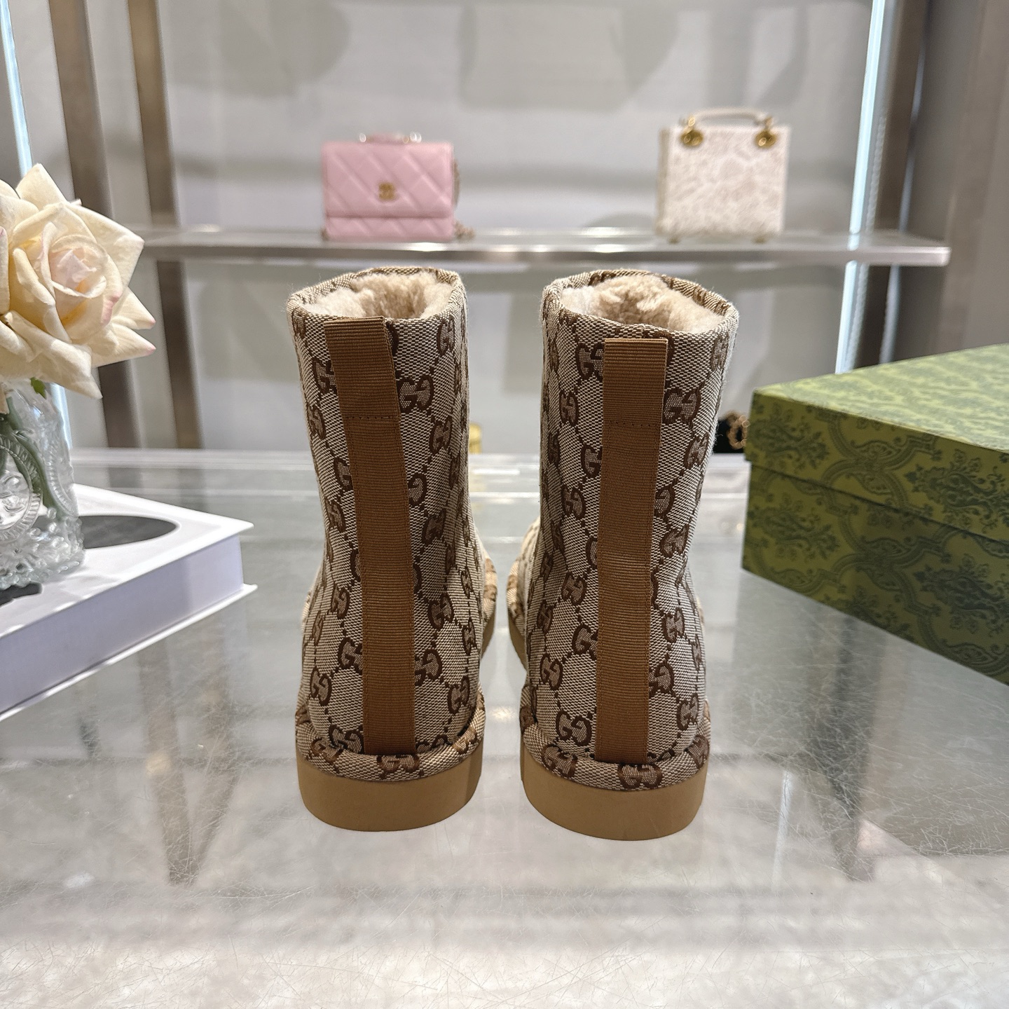 Mid-calf snow boots with a jacquard upper and wool lining 35-42