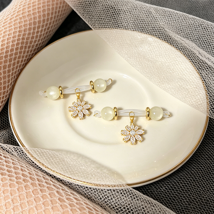 Rhinestone Flower Adjustable Nipple Clamp SM Accessories - image 1