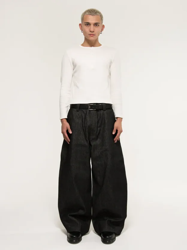 JAPANESE SELVEDGE  CURVED-LEGS JEANS