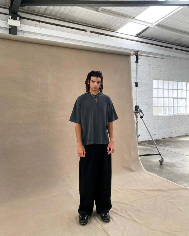 MONOCHROME COZY T-SHIRT