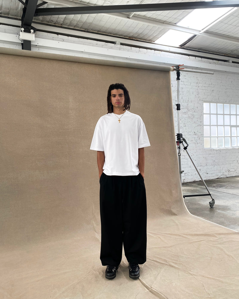 MONOCHROME COZY T-SHIRT