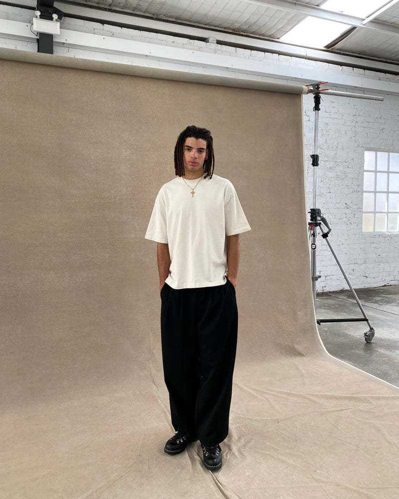 MONOCHROME COZY T-SHIRT