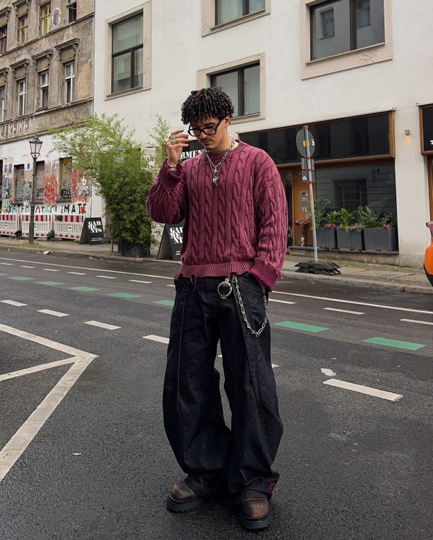 CABLE KNIT DISTRESSED SWEATER