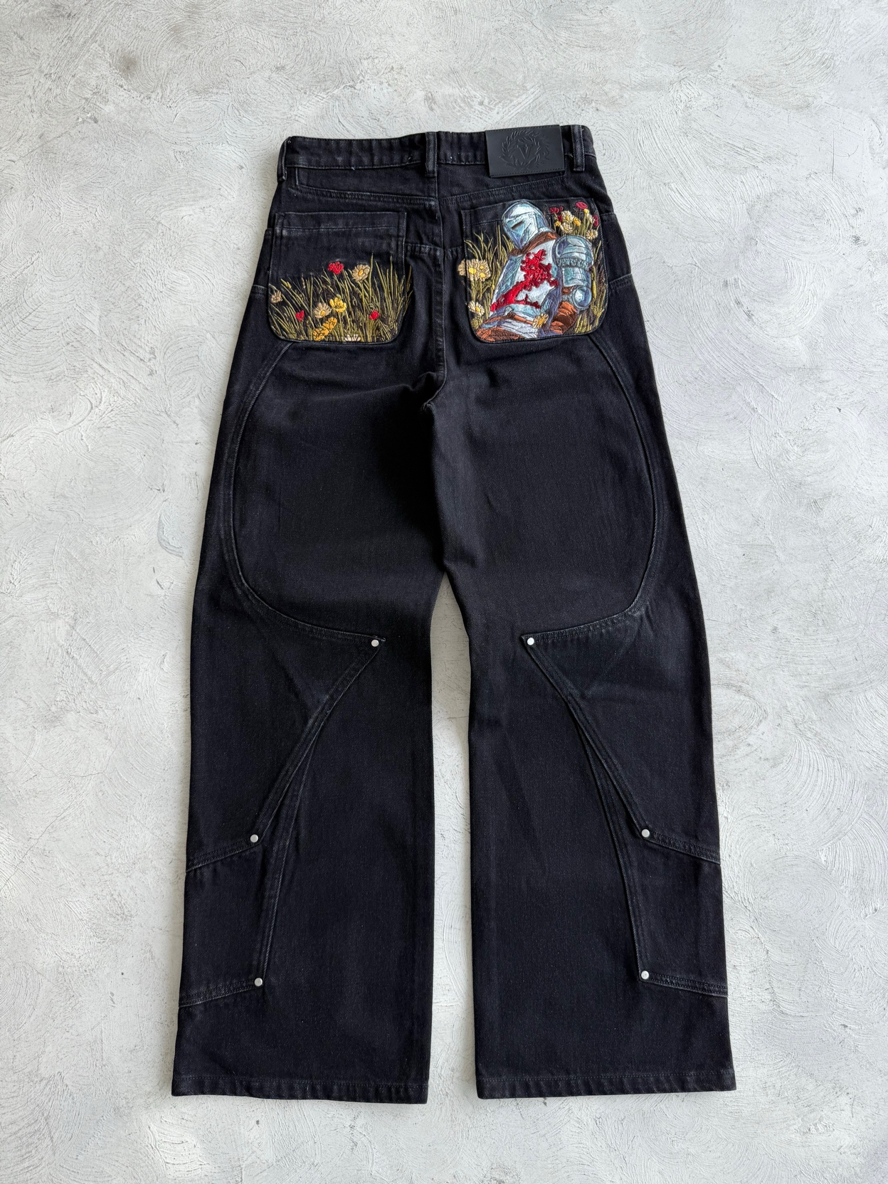 "FALLEN KNIGHT" DENIM