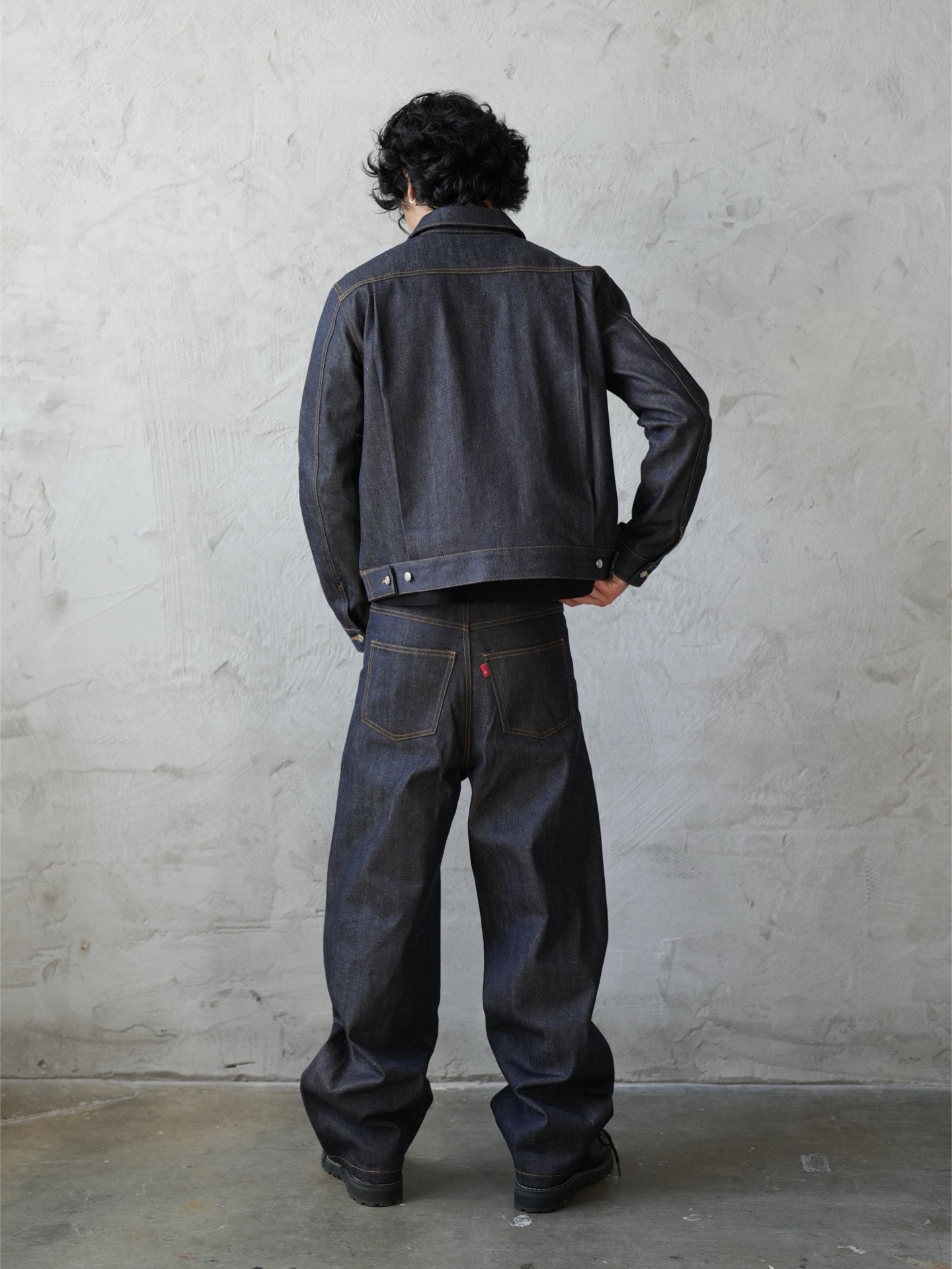 DARK INDIGO BAGGY JEANS