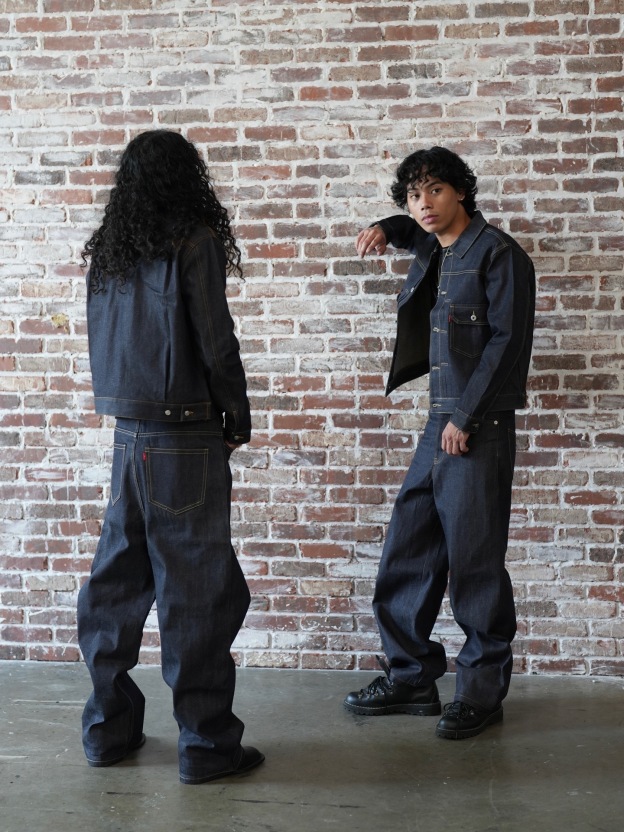 DARK INDIGO DENIM JACKET