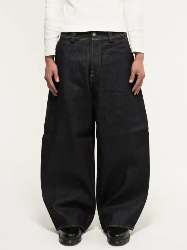 JAPANESE SELVEDGE  CURVED-LEGS JEANS