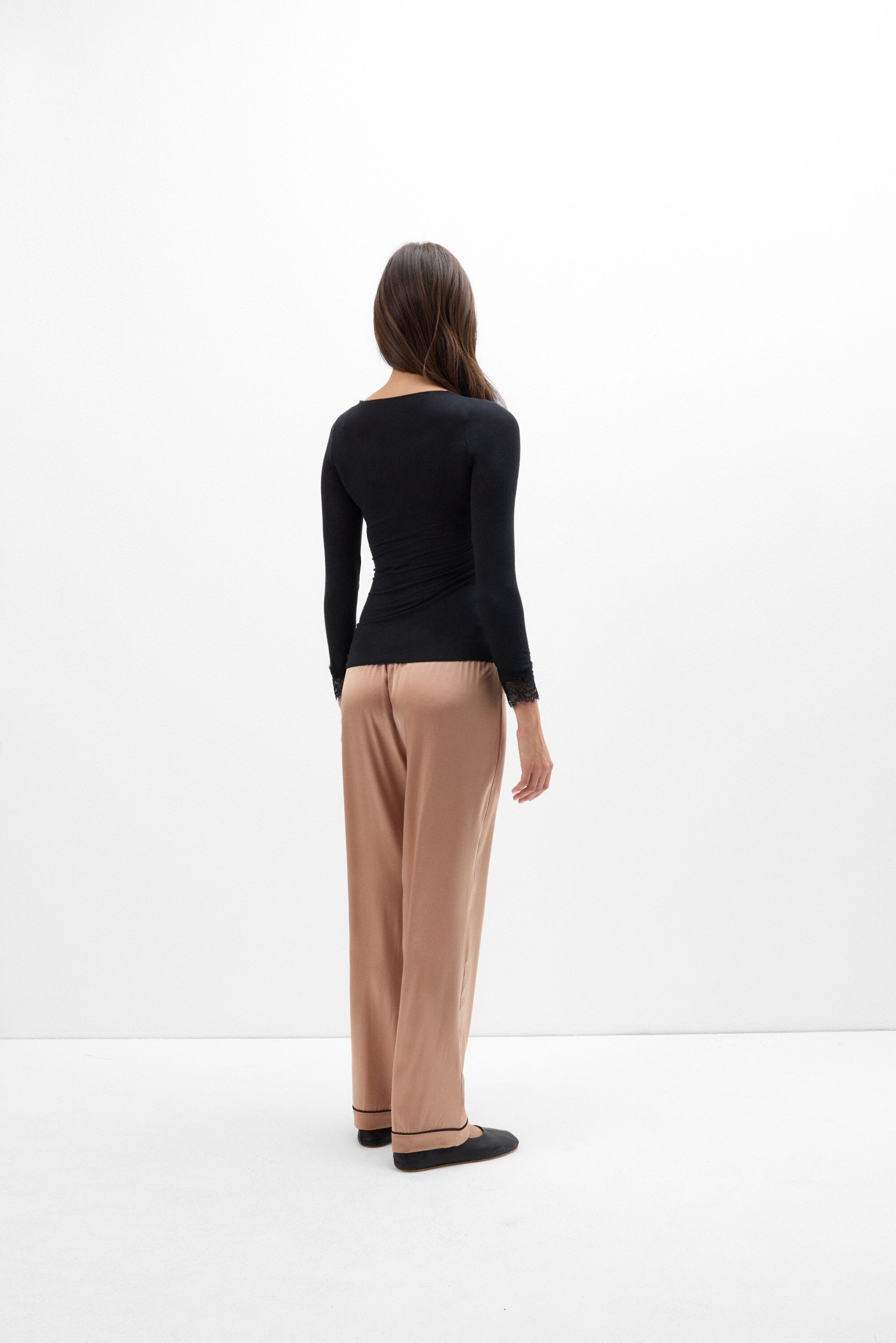Ultralight V-Neck Sweater with Cashmere and Lace