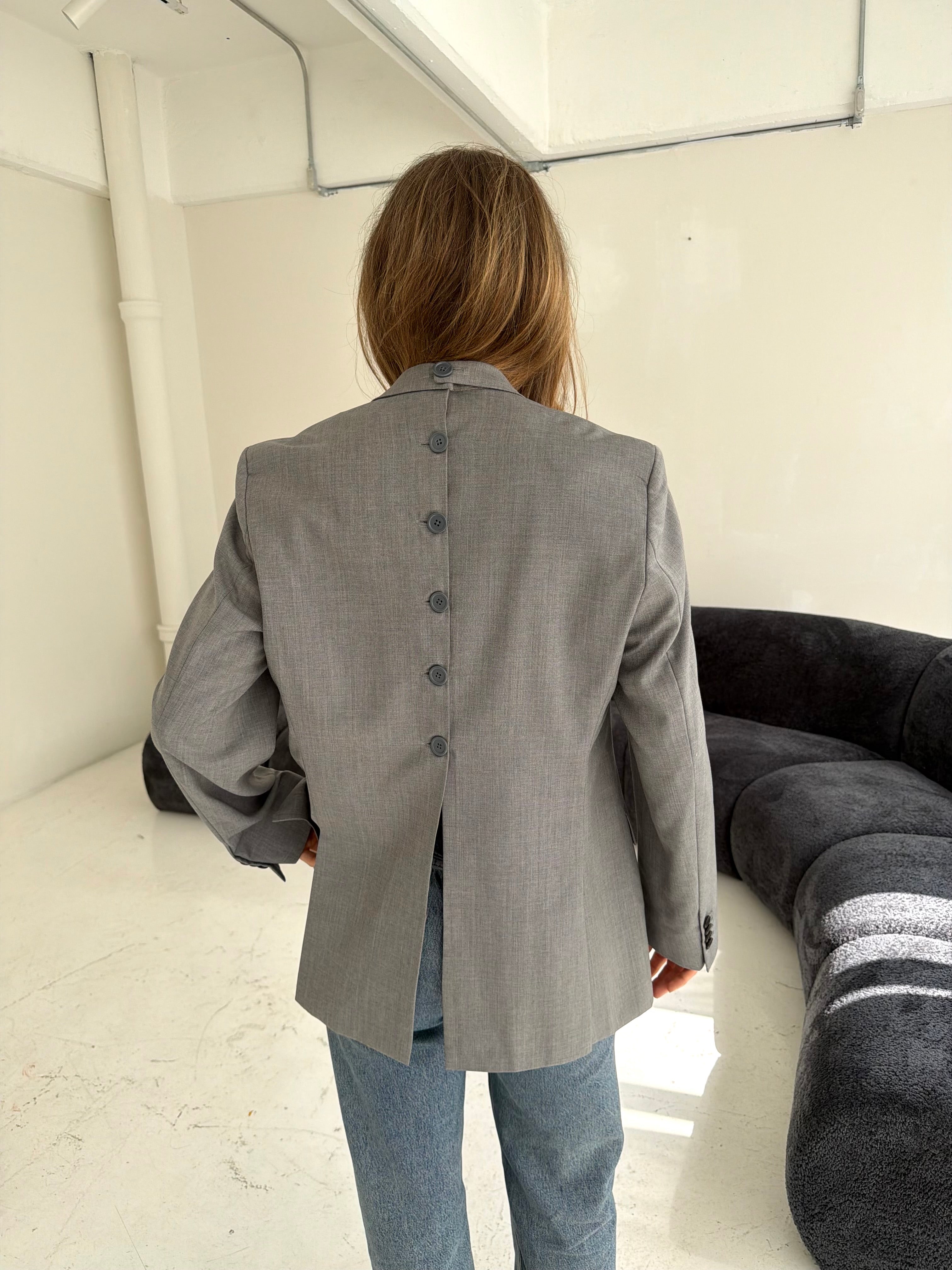  button back blazer