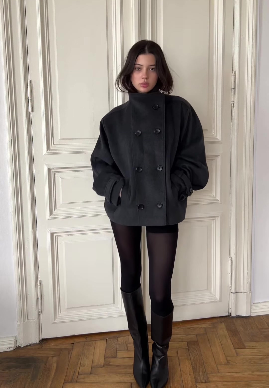 BLACK WOOL COAT