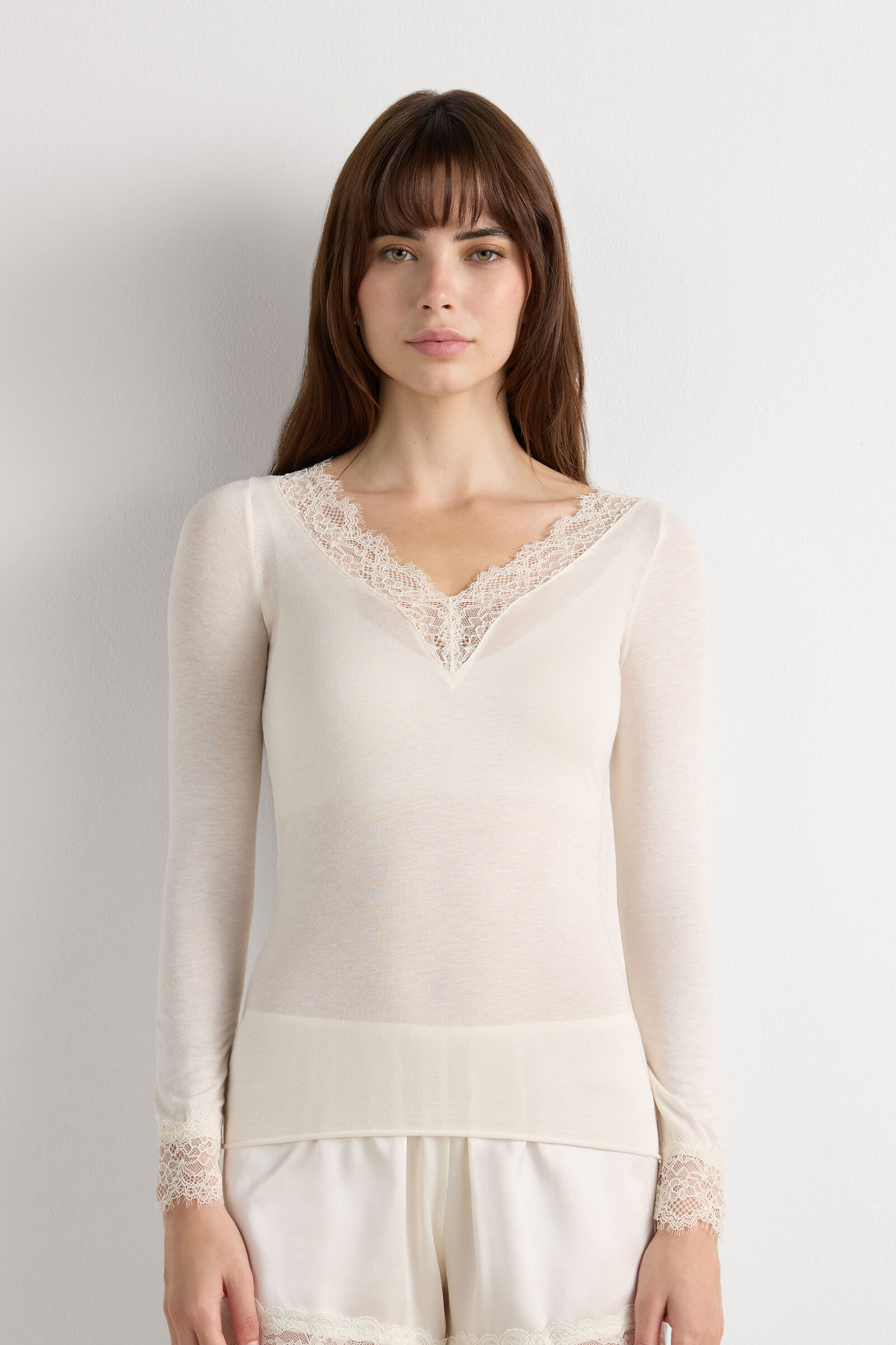 Ultralight V-Neck Sweater with Cashmere and Lace