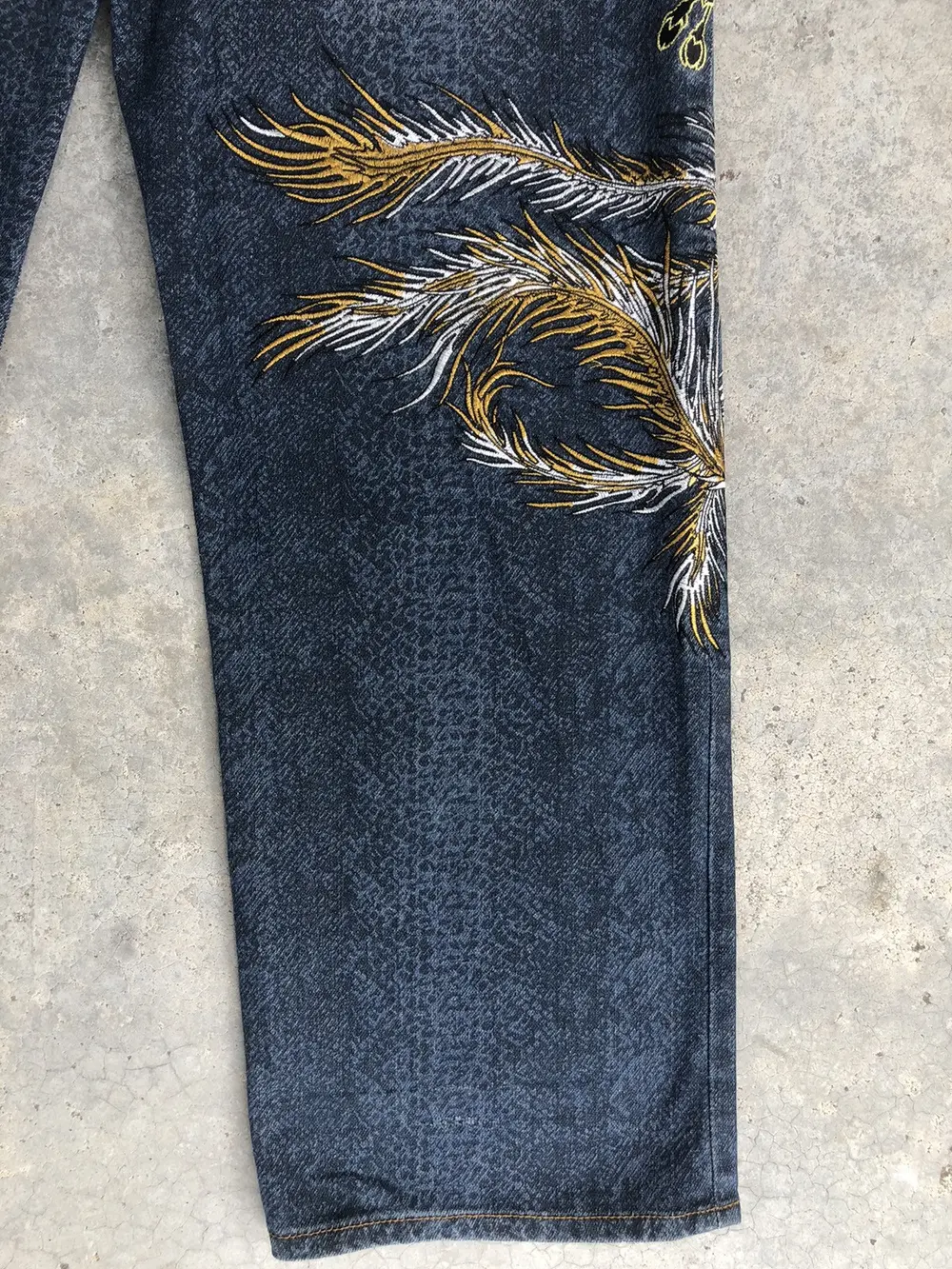 Japanese Bukkirabou Embroidered Jeans