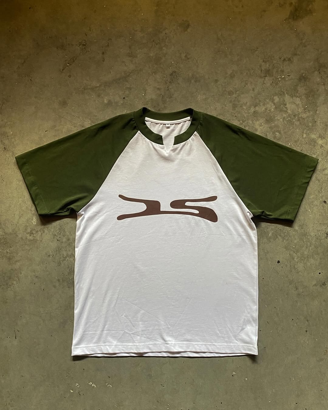 ICHIGO TEE