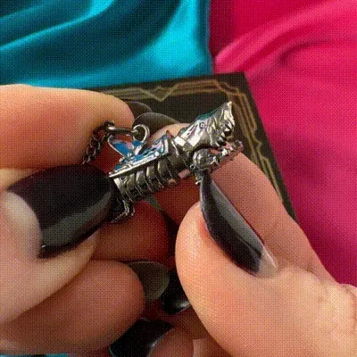THE SHARK NECKLACES