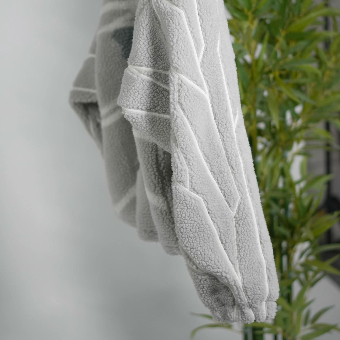 TREMOR SHERPA FLEECE JACKET