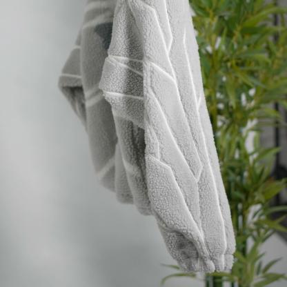 TREMOR SHERPA FLEECE JACKET