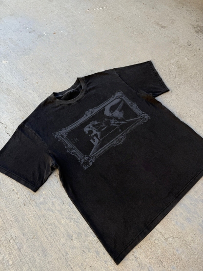 HORSE PAINTING TEE | CHAINSAW MAN