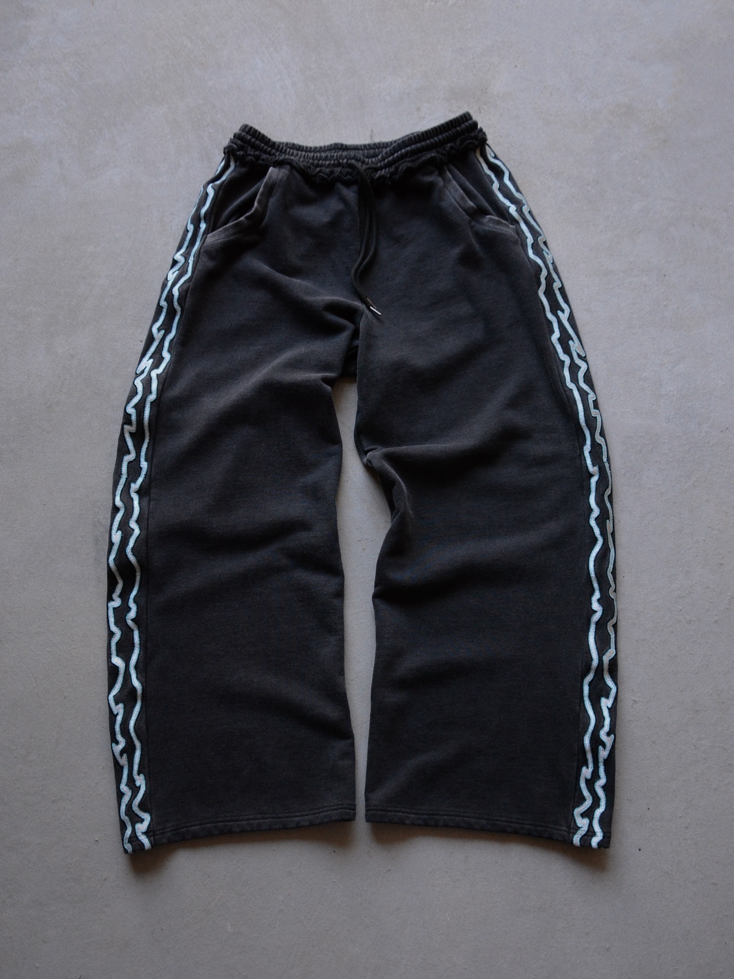 THUNDER BREATHING SWEAT SET | DEMON SLAYER