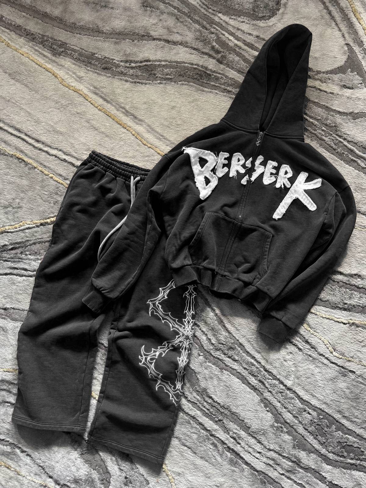BERSERK SUIT