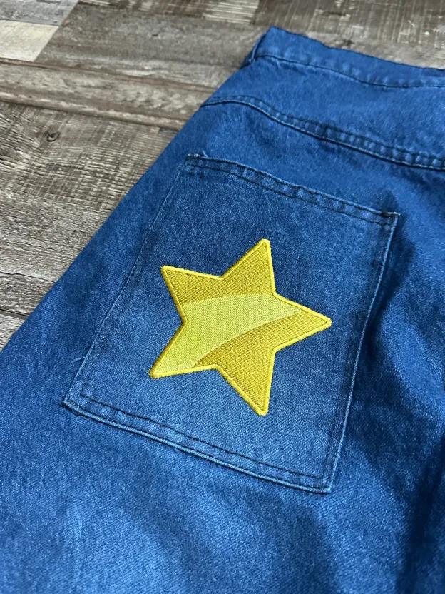 V2 SOFT ＆ WET EMBROIDERED JEANS